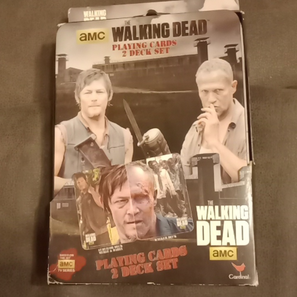 The walking dead playing cards 2 deck set